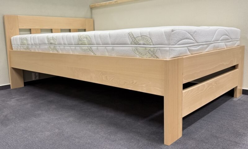 Postel z masivu Bára - BUK přírodní